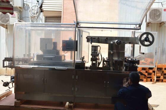 İyi fiyat Step Motor Tahrikli Alüminyum Plastik Blister Paketleme Makinesi çevrimiçi