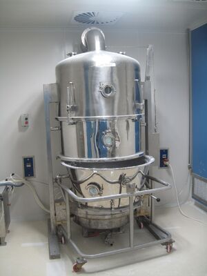 İyi fiyat Kurutma / Kaplama için Buharlı Isıtma Tipi Yatak Sıvısı Granül Makinası çevrimiçi