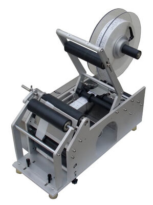 İyi fiyat Yuvarlak Şişe İçin Kolay Kullanım Yarı Otomatik Etiketleme Makinesi Hassasiyeti çevrimiçi